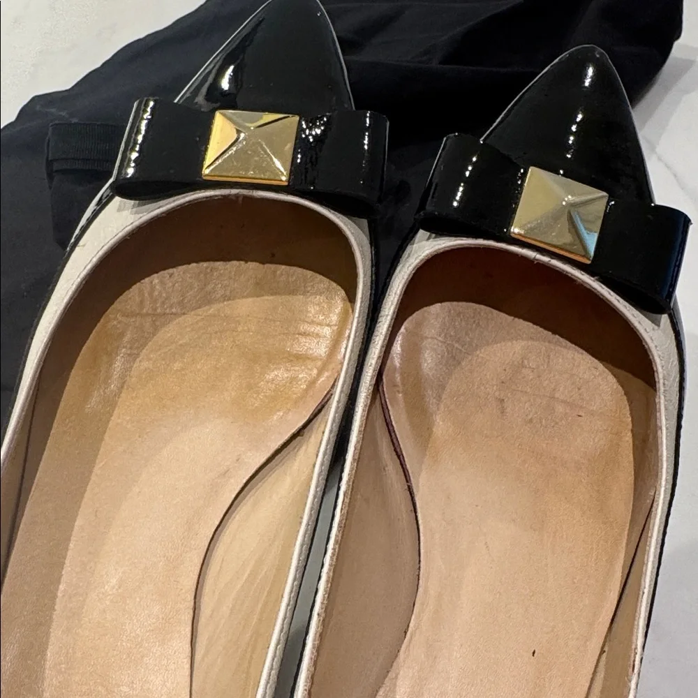 kate spade Black Patent Pointed Toe Bow Flats with Gold Accent - Picture 6 of 12